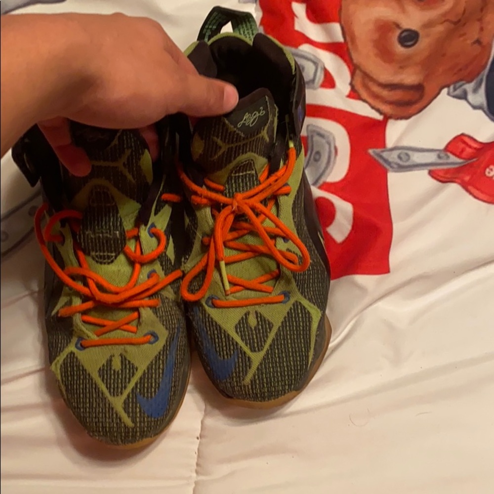 Lebron 12